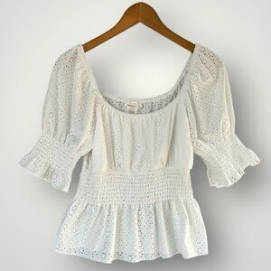 🎉5 for $45🎉 Urban Romantics top blouse shirt size M white